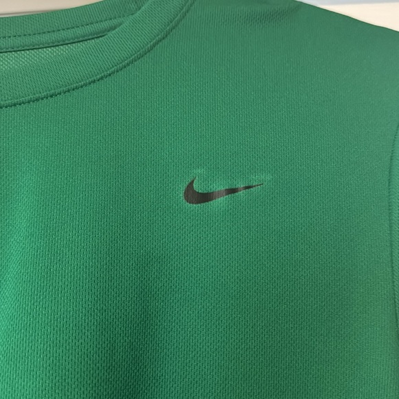 Nike long sleeve - Picture 2 of 3